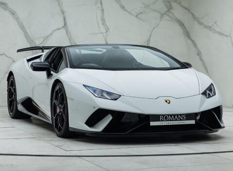 Lamborghini Huracan Spyder LP 640-4 PERFORMANTE 12