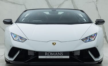 Lamborghini Huracan Spyder LP 640-4 PERFORMANTE 10