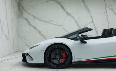 Lamborghini Huracan Spyder LP 640-4 PERFORMANTE 41