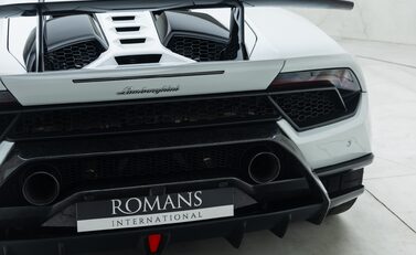 Lamborghini Huracan Spyder LP 640-4 PERFORMANTE 33