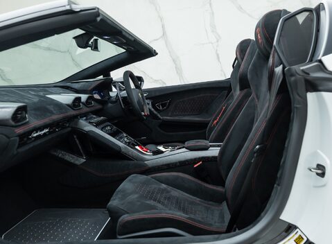 Lamborghini Huracan Spyder LP 640-4 PERFORMANTE 19