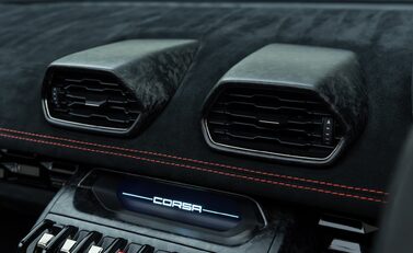 Lamborghini Huracan Spyder LP 640-4 PERFORMANTE 22