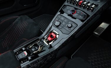 Lamborghini Huracan Spyder LP 640-4 PERFORMANTE 25