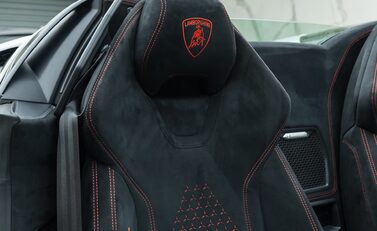 Lamborghini Huracan Spyder LP 640-4 PERFORMANTE 18