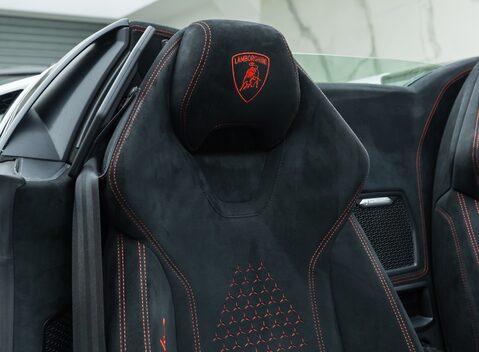 Lamborghini Huracan Spyder LP 640-4 PERFORMANTE 18