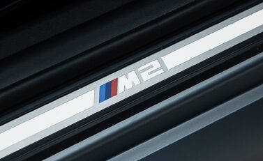 BMW M2 25