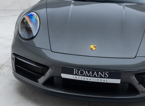 Porsche 911 Targa 4 GTS (992) 36