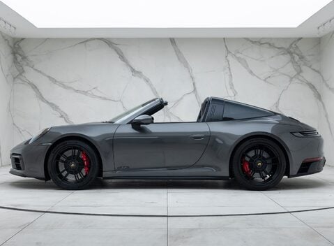 Porsche 911 Targa 4 GTS (992) 6