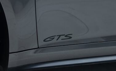 Porsche 911 Targa 4 GTS (992) 39