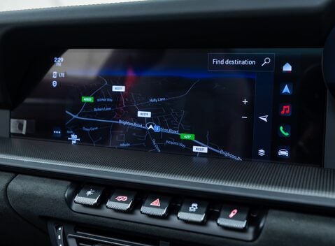 Porsche 911 Targa 4 GTS (992) 27