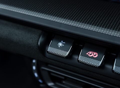 Porsche 911 Targa 4 GTS (992) 28