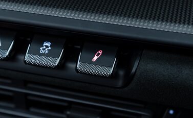 Porsche 911 Targa 4 GTS (992) 29