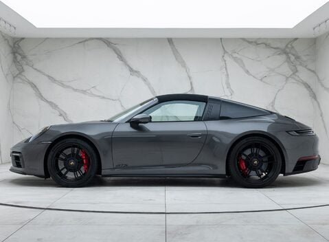 Porsche 911 Targa 4 GTS (992) 7