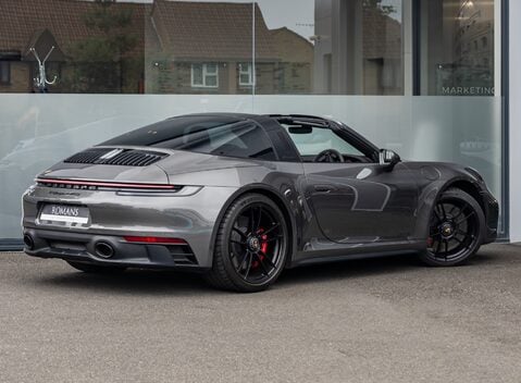 Porsche 911 Targa 4 GTS (992) 4