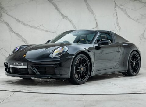 Porsche 911 Targa 4 GTS (992) 1