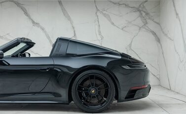 Porsche 911 Targa 4 GTS (992) 41