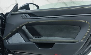 Porsche 911 Targa 4 GTS (992) 30