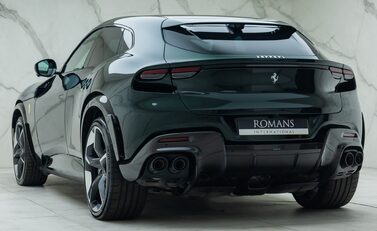 Ferrari Purosangue 10