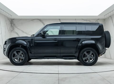 Land Rover Defender 110 D250 X-DYNAMIC HSE 5