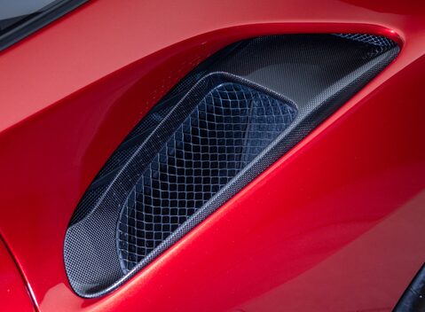 Ferrari 488 Pista 36