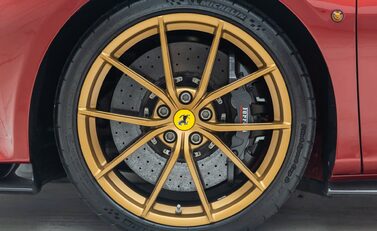 Ferrari 488 Pista 29