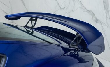 Porsche Cayman GT4 (718) 34