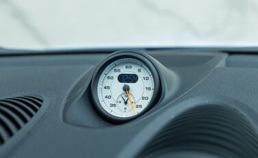 Porsche Cayman GT4 (718) 22