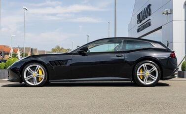 Ferrari GTC4 Lusso V12 3
