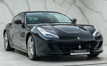 Ferrari GTC4 Lusso V12 9