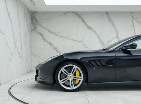 Ferrari GTC4 Lusso V12 34