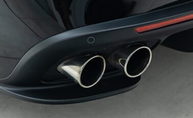 Ferrari GTC4 Lusso V12 31