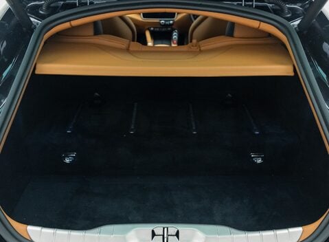 Ferrari GTC4 Lusso V12 37