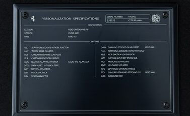 Ferrari GTC4 Lusso V12 33