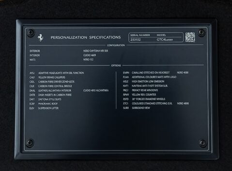 Ferrari GTC4 Lusso V12 33