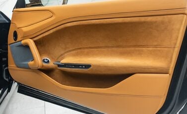 Ferrari GTC4 Lusso V12 27