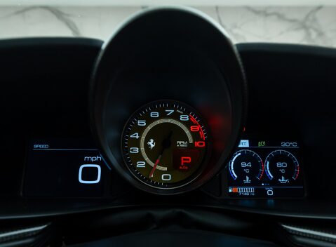 Ferrari GTC4 Lusso V12 20