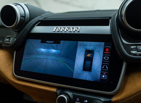 Ferrari GTC4 Lusso V12 22