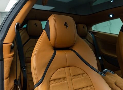 Ferrari GTC4 Lusso V12 15