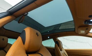 Ferrari GTC4 Lusso V12 16