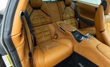 Ferrari GTC4 Lusso V12 17