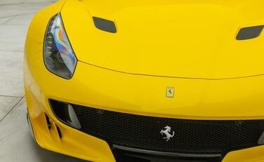 Ferrari F12 TDF 29