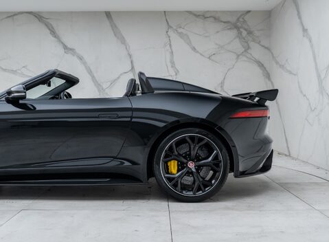 Jaguar F-Type PROJECT 7 38