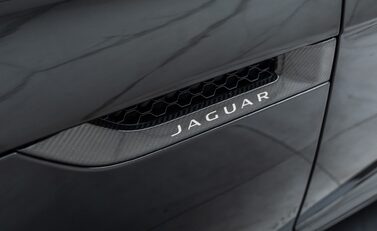 Jaguar F-Type PROJECT 7 31