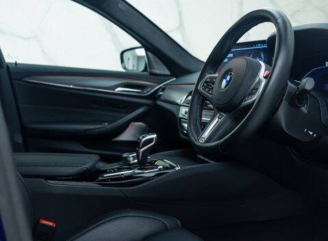 BMW M5 COMPETITION 13