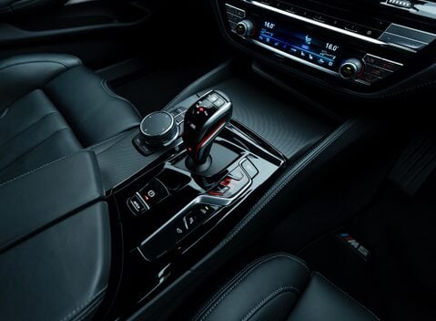 BMW M5 COMPETITION 26