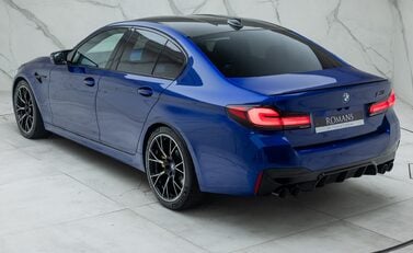 BMW M5 COMPETITION 12