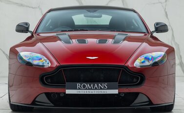 Aston Martin V12 Vantage s 7