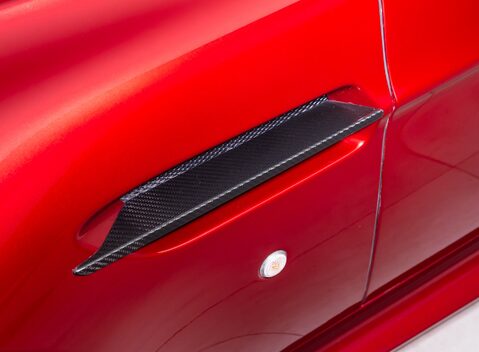 Aston Martin V12 Vantage s 31