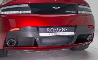 Aston Martin V12 Vantage s 33