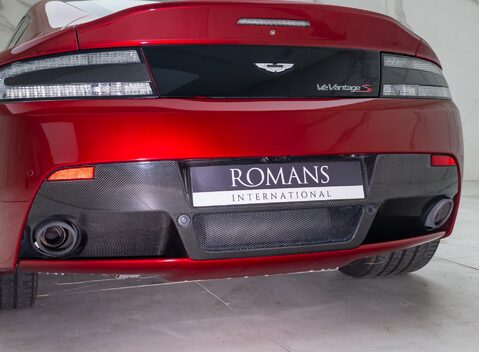 Aston Martin V12 Vantage s 33